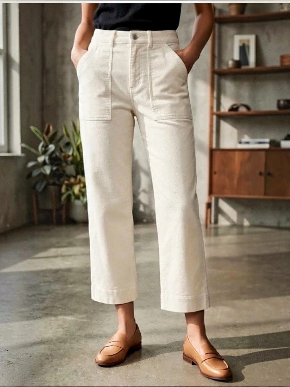 Club Monaco Cream Corduroy Wide Leg Cropped Pants Size 6